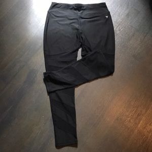 Mesh workout leggings